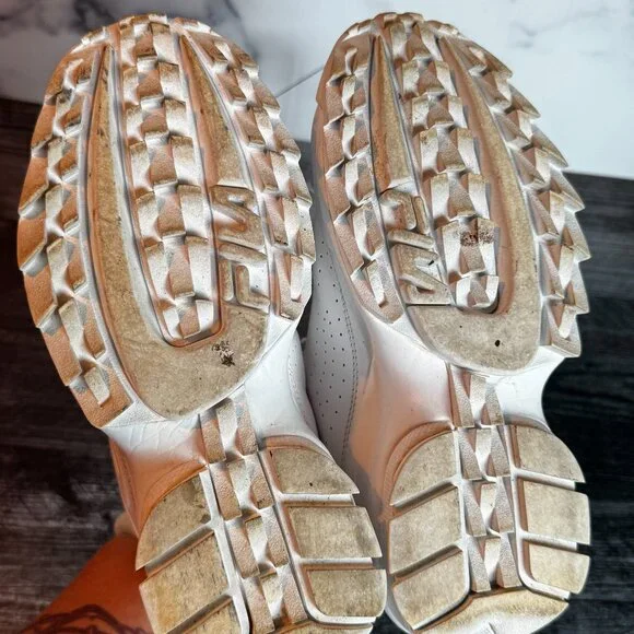 FILA Disruptor II x Barney's New York - Picture 4 of 4